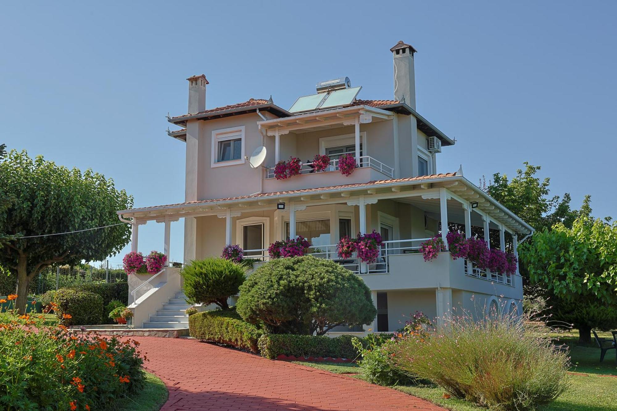 Villa Tammy'S Garden House Leptokaryá Exterior foto