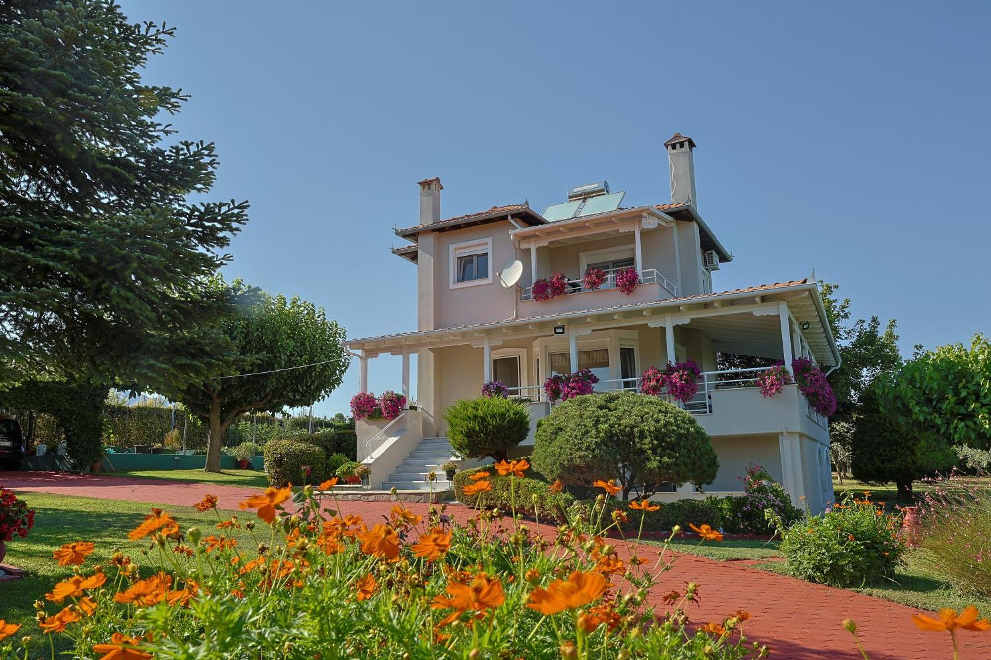 Villa Tammy'S Garden House Leptokaryá Exterior foto